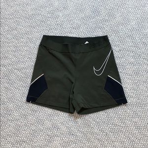 Army Green Nike Pro Hypercool
